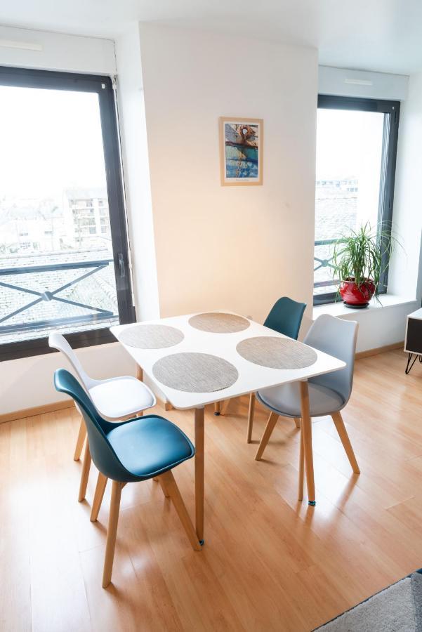Appartement Rien Que Pour Vous Proche Centre Ville Laval  Kültér fotó